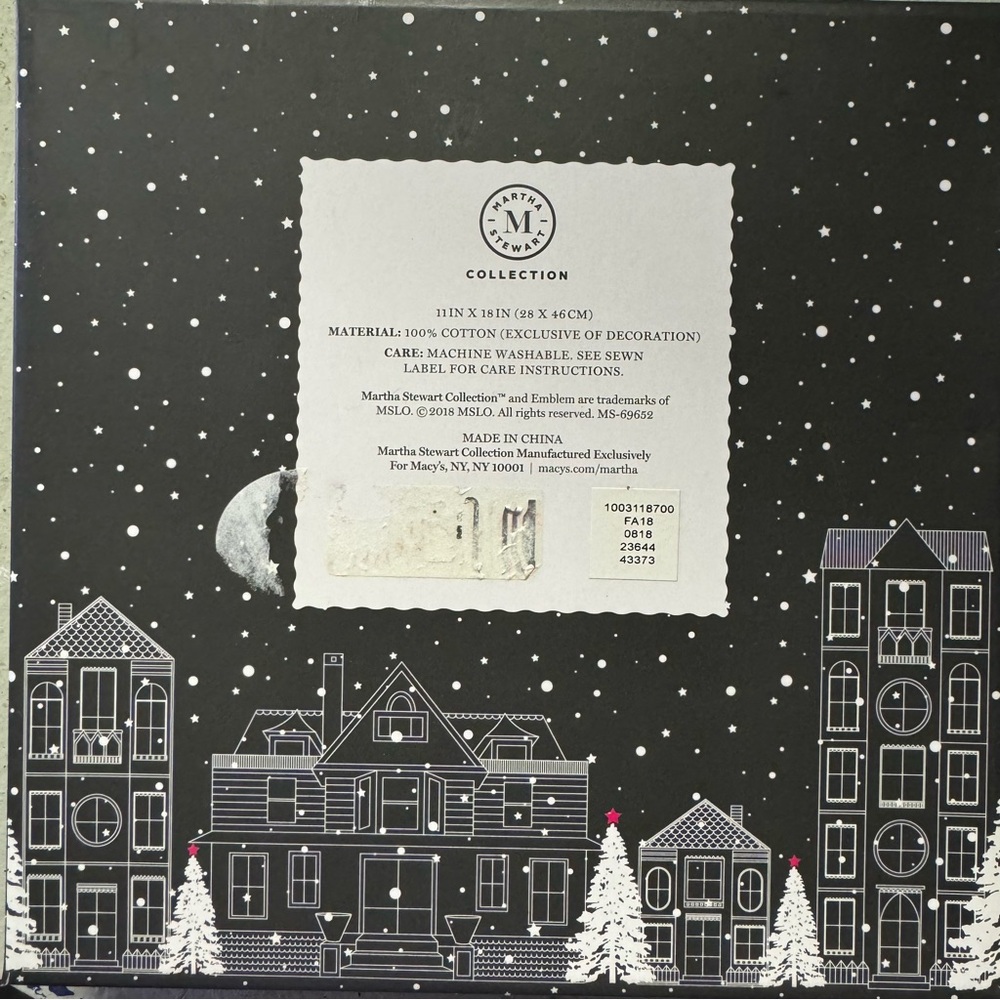 Martha Stewart Set of 2 Christmas Guest Towels - Picture 3 of 4